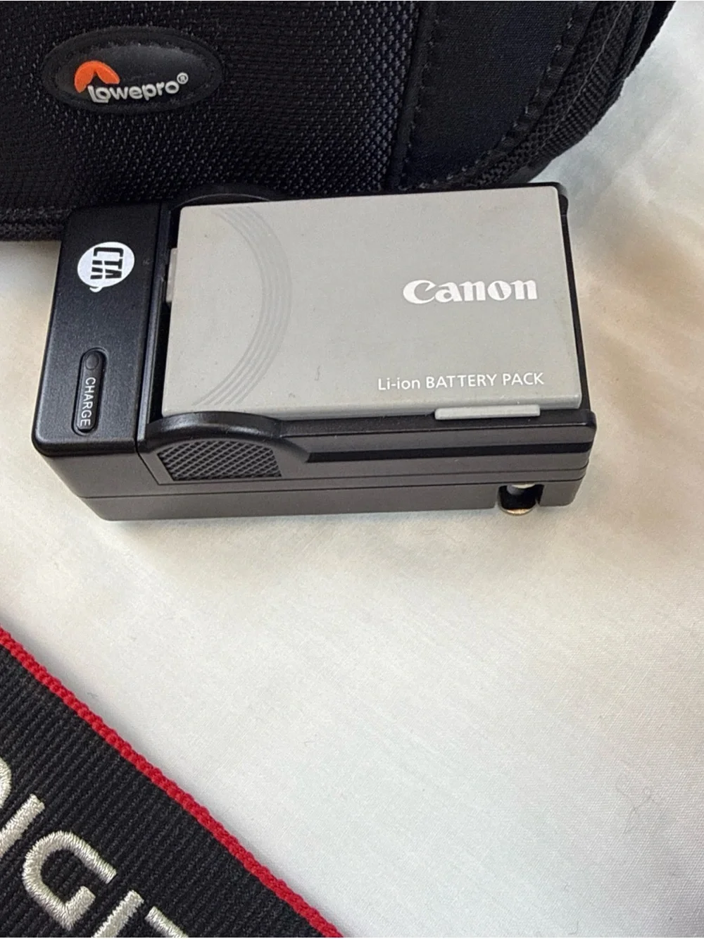 Lot of Vintage Canon EOS DVD Camcorder with LowerPro Black Carry Bag 2 Batteries